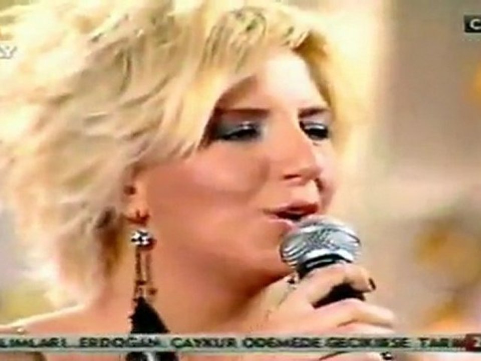 Ayşe Ekiz ♫ Dertleri zevk edindim bende neşe ne arar.HD