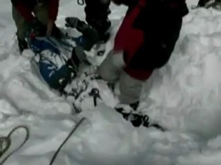Bodies found after Peru avalanche