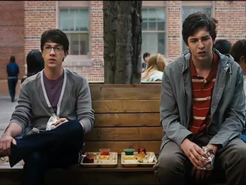 'Prom' Trailer