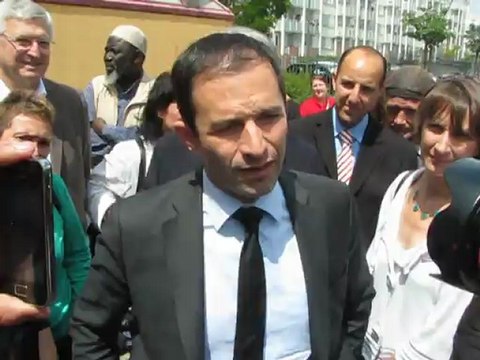 Beauvais :le ministre Benoît Hammon visite le quartier Saint-Jean