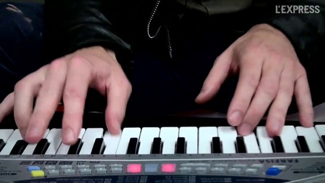 Arthur H en toy session au Pintemps de Bourges