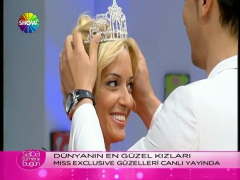 Canlı yayında Saba Tümer'e taç takıldı