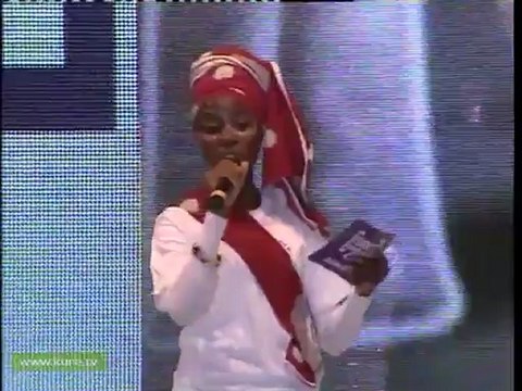 9 Şakira Geri dön ANTALYA 10.Türkçe Olimpiyatları