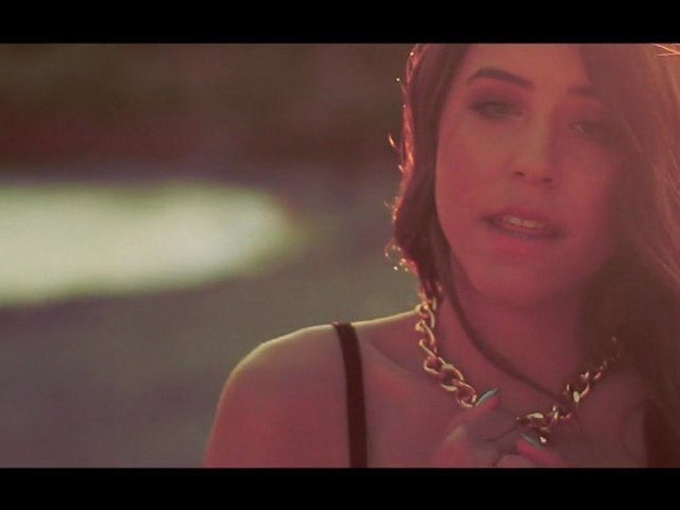 DEMY "Πόσες  Χιλιάδες Καλοκαίρια" OFFICIAL VIDEO CLIP