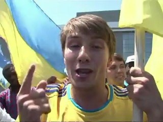 L'équipe d'Ukraine arrive à Donetsk pour affronter les Bleus