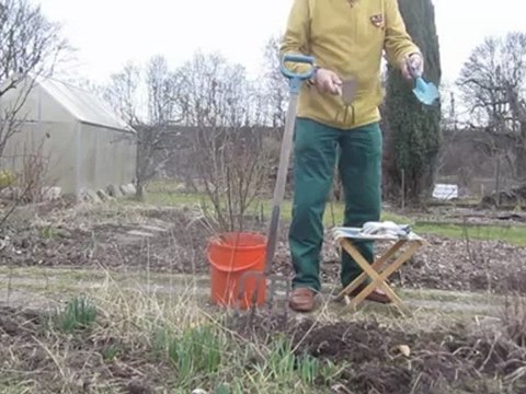 A2-B2 Hörverstehen Gartenarbeit Unkraut jäten