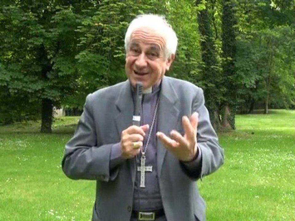 Après le départ de Mgr Riocreux...