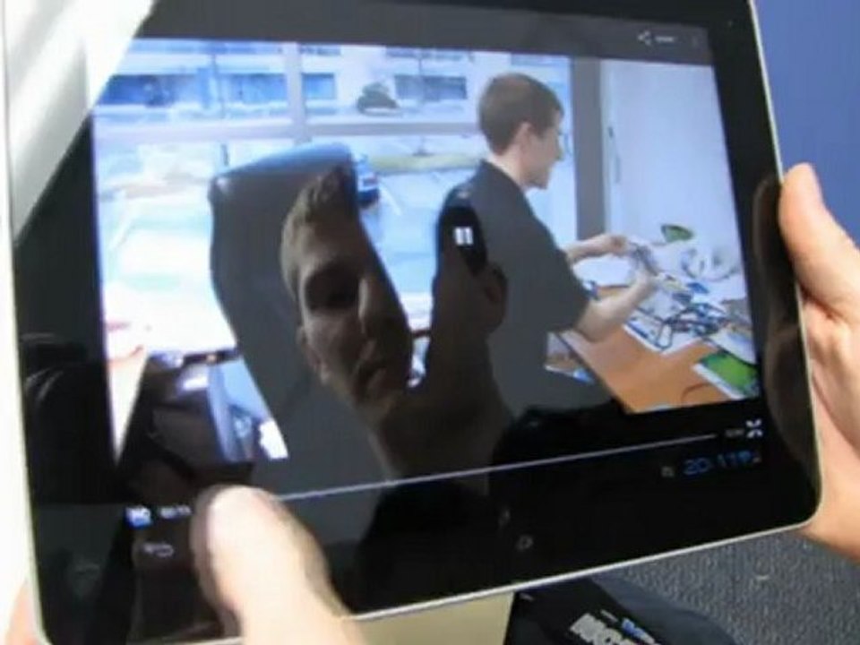 Retail Plus F931A 9.7" Android 4.0 ICS Capacitive Tablet Unboxing & First Look Linus Tech Tips.wmv