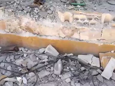 Syria فري برس حلب الاتارب اثار القصف الصاروخي على منازل المدينين العزل 15 6 2012 Aleppo