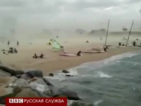 BBCRussian - Сильная песчаная буря на пляже в Барселоне [H.264 360p]