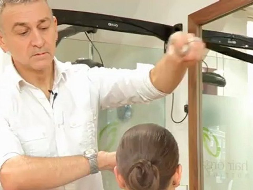 How To Wear Your Hair Tied Back