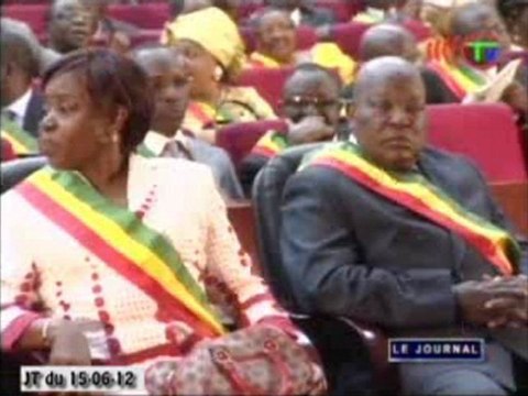 Prestation de serment des membres de la cour constitutionnelle