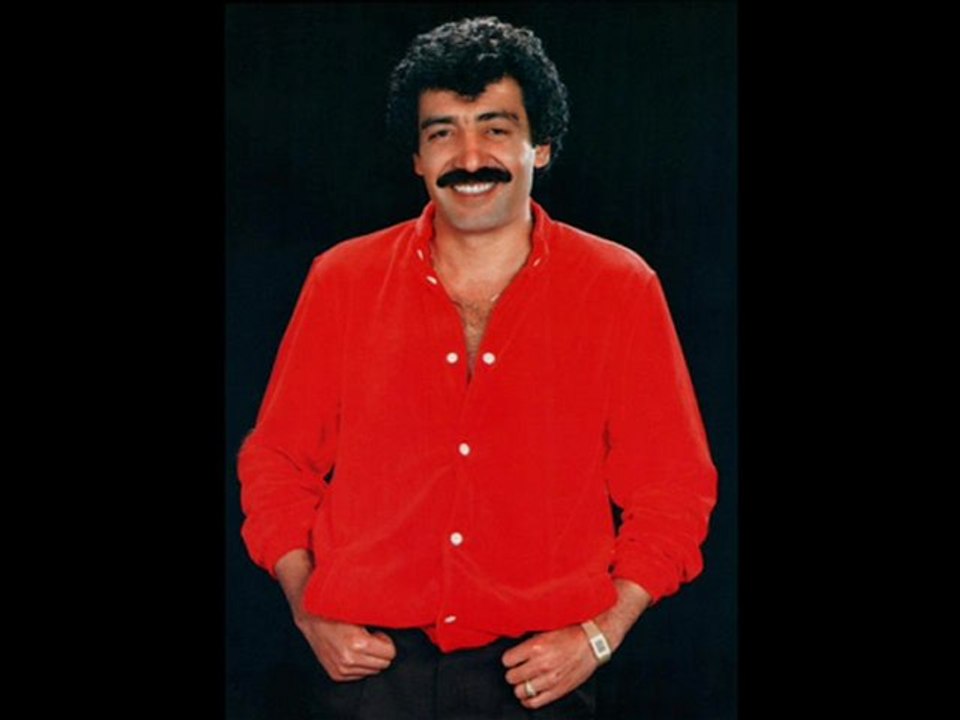 Müslüm Gürses - Bir Bahar Akşamı Karaoke