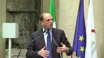 Alfano - Lo spread alto non era colpa di Berlusconi? (14.06.12)