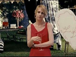 'Bridesmaids' Theatrical Trailer