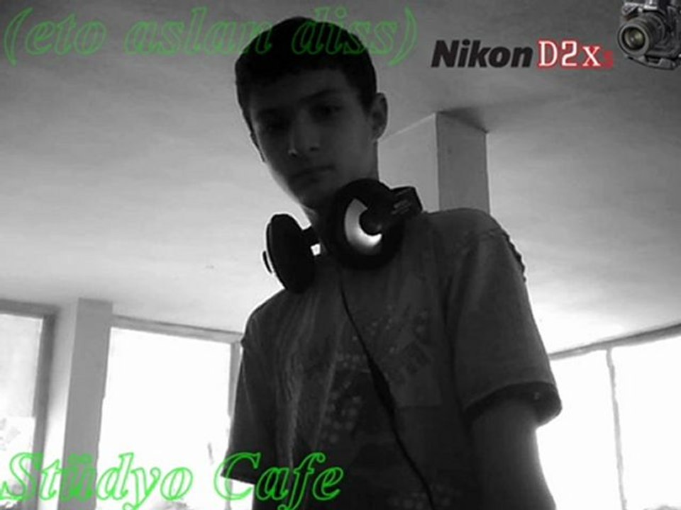 eTo aslan diss