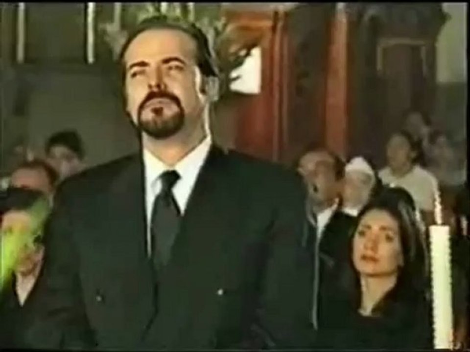 Gente Bien Cesar Evora y Helena Rojo Color of the night