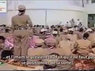 Cheikh Al Uthaymin pose des questions aux jeunes