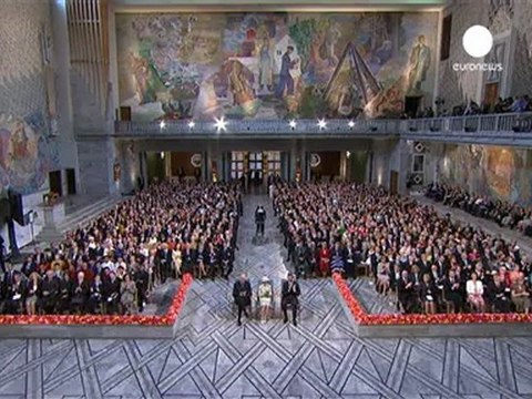 Aung San Suu Kyi prononce le discours du Nobel de la...