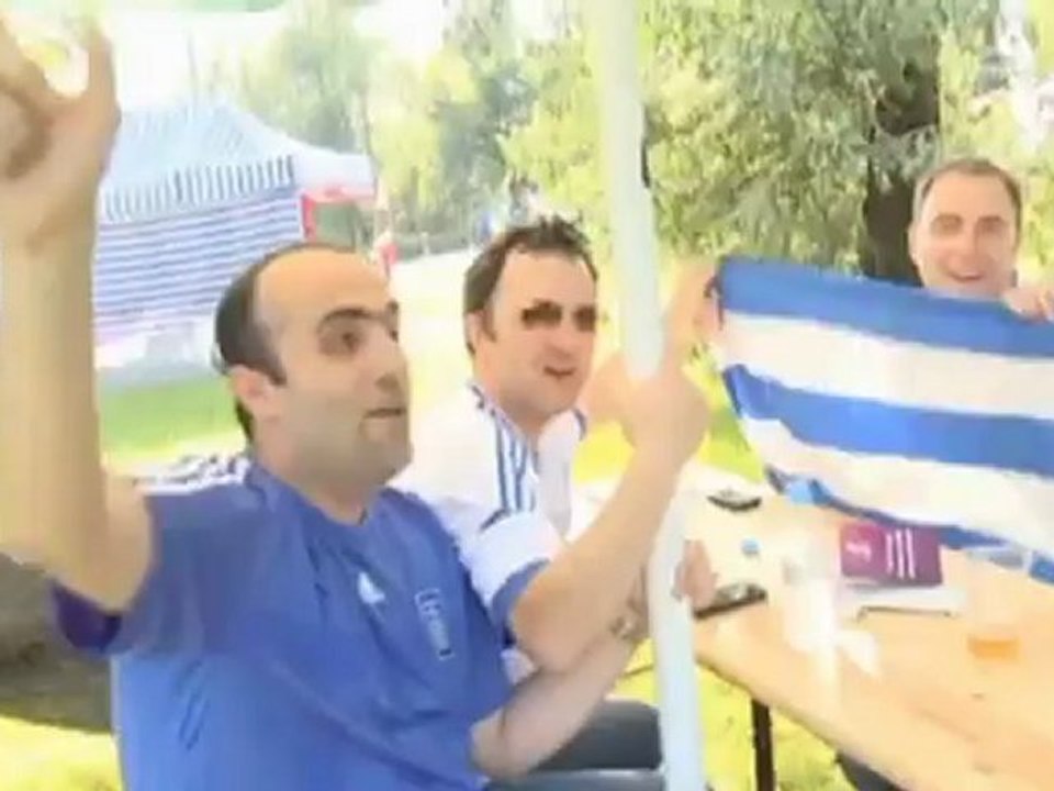 Griechische und russische Fans heiß