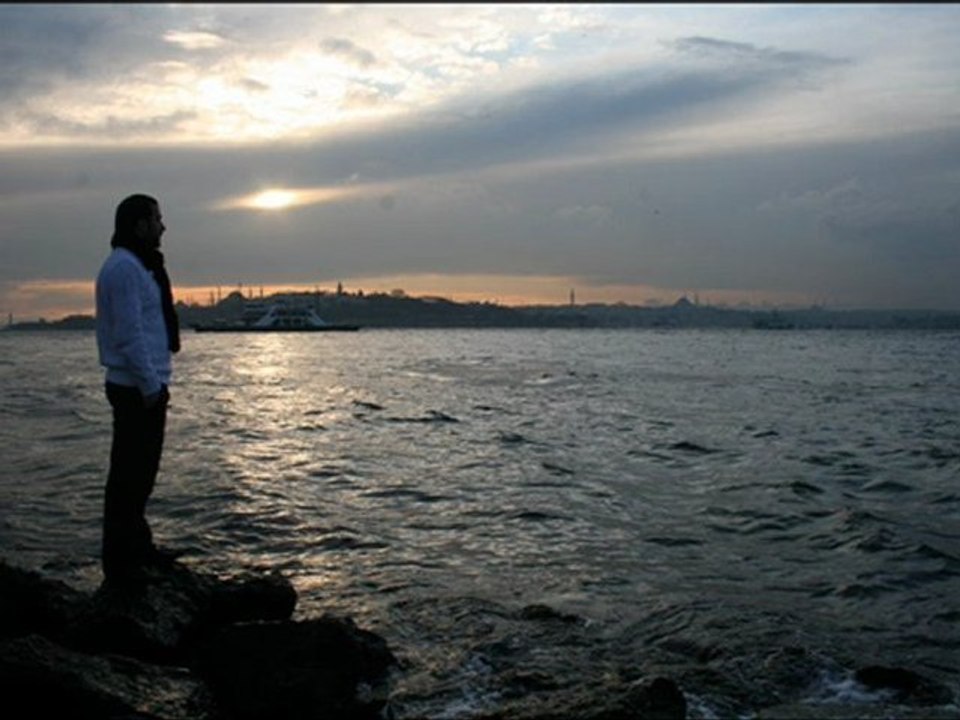 ENES MUTLU--SEVMEK NEYMİŞ BİR GÜN ANLARSIN