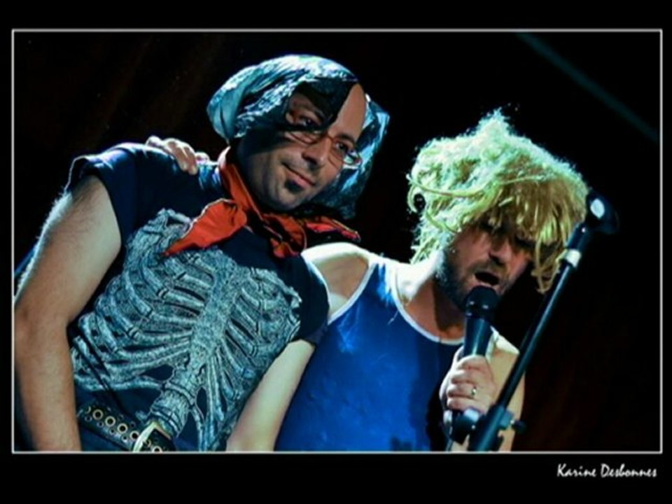 La Sex-Bomb - Sunday Foot