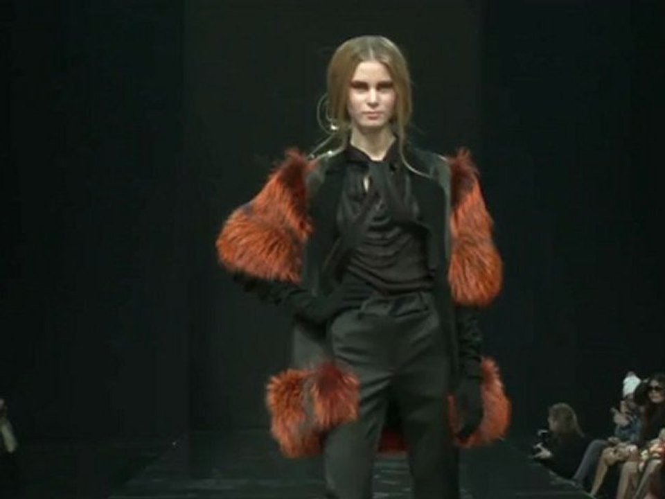 Валентин Юдашкин. Pret-a-porter осень-зима 2012. 1ч