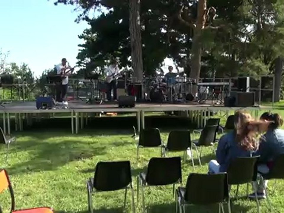 Rockin al over the world - cover by FLYING SHARKS