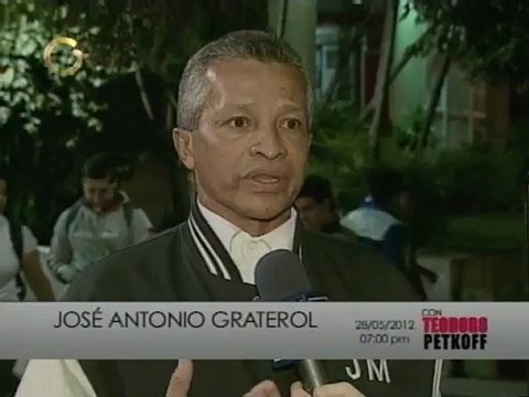 Petkoff: La inscripción de la candidatura de Capriles vs. la de Chávez