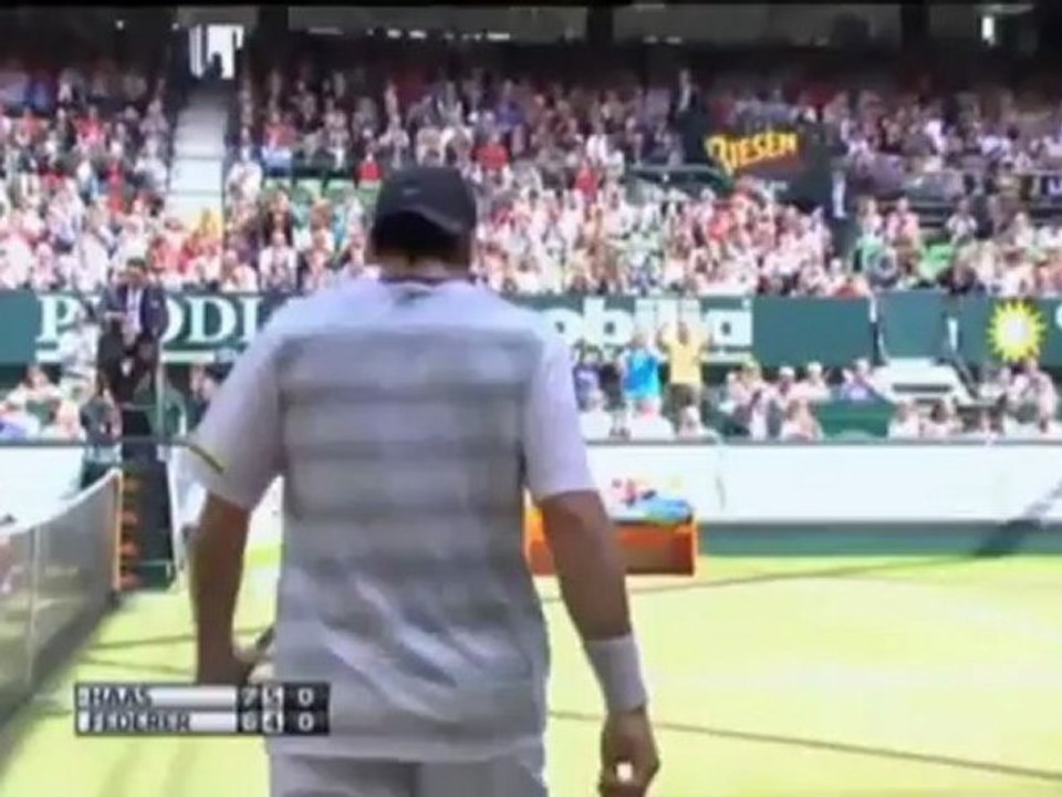 Halle: Sensation: Haas schlägt Federer!