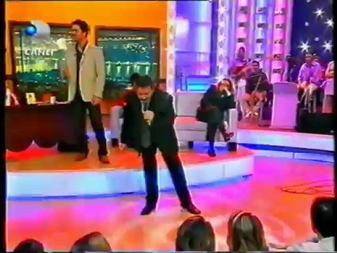 WHITE GAINED SELAHATTIN ÖZDEMIR WAS BORN TO EUROPEAN MOUNTAINS AND ARAMAMIZDA QUEUE ARABESKİ.A STUDY MADE ON BEHALF OF THE ENDEARING ...