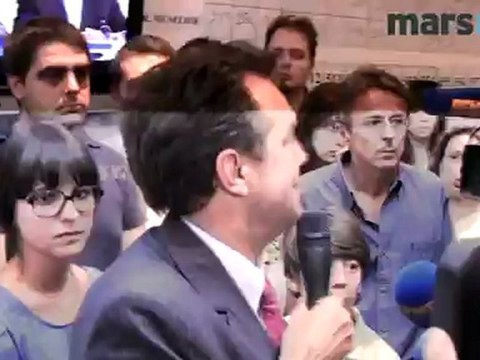 Les militants UMP pleurent la défaite de Renaud Muselier
