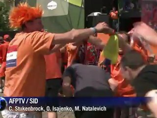 Alemania avanza, Holanda se va