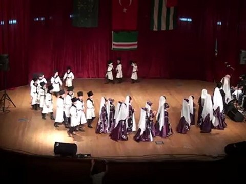 İSTANBUL KAFKAS KÜLTÜR DERNEĞİ MEŞBEV ÇERKES HALK DANSLARI TOPLULUĞU