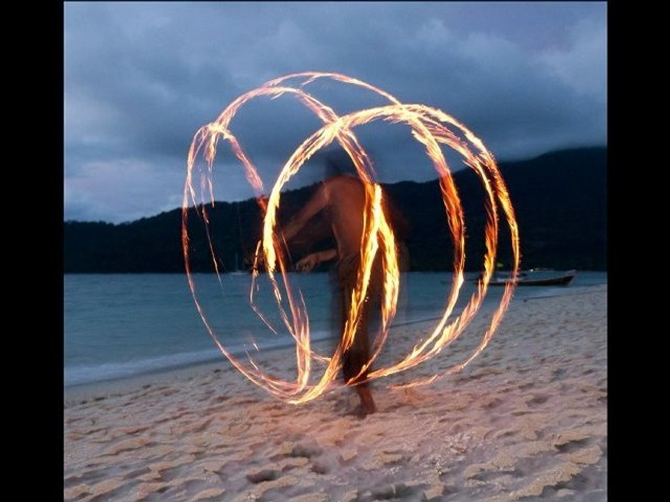 Knut' Fire dance