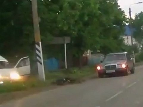 Conducteur éjecté de sa voiture (Choc)