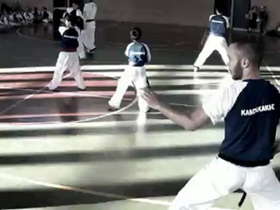 video Α.Γ.Σ Τζιτζιφιών εξέταση ζωνών στο Κλειστό Λάμπρος Κατσώνης