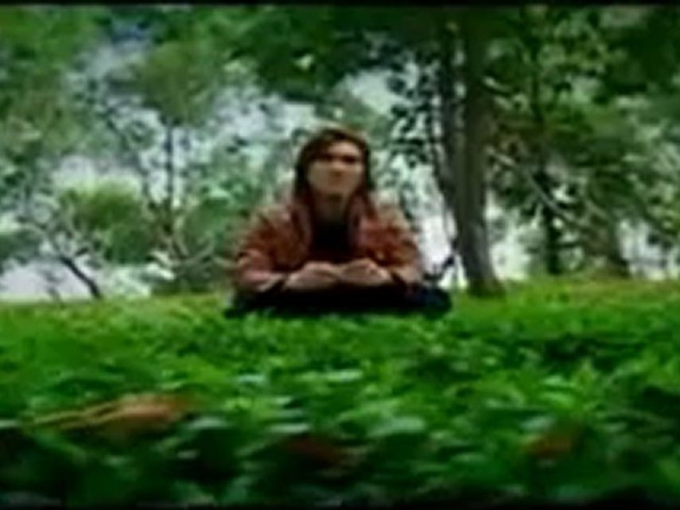 TuanQuyn_BenSongCho2
