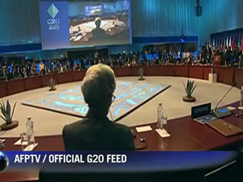World leaders wrestle with eurozone fix at G20