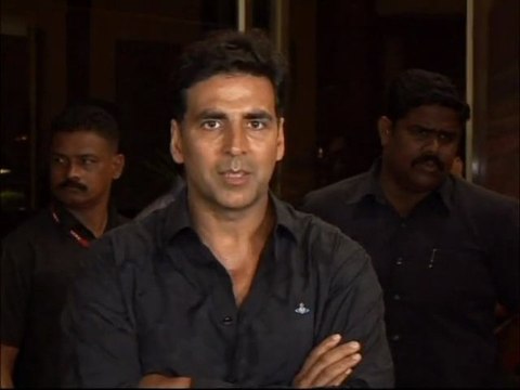 Akshay Kumar Reacts To Vidhu Vinod Chopra's Harsh Comments On Rowdy Rathore - Bollywood News