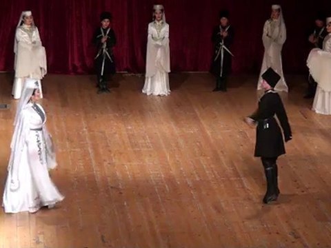 İSTANBUL KAFKAS KÜLTÜR DERNEĞİ MAFE ÇERKES HALK DANSLARI TOPLULUĞU SİMD DANSI