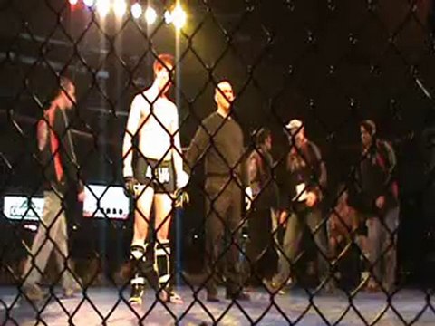 MMA FIGHT first round knock out Moncton