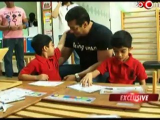 Salman Khan spends quality time with kids