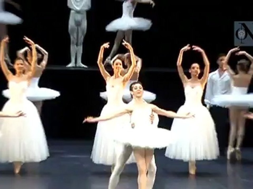 SUITE EN BLANC