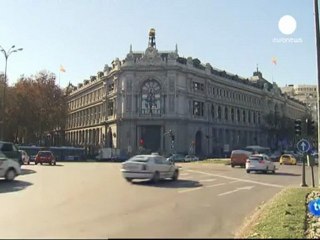 SPAGNA, BENE ASTA BOND MA VOLANO RENDIMENTI