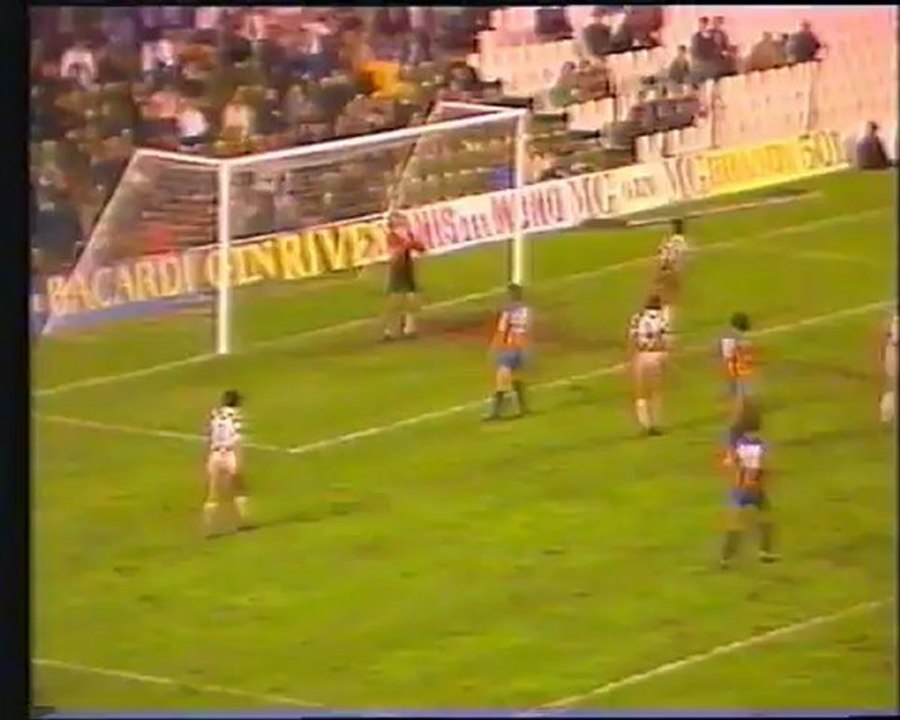 1981.10.21: Valencia CF 2 - 0 Boavista FC (Resumen)