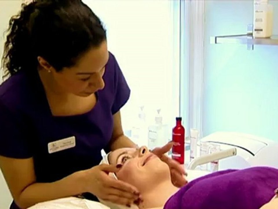 Gemma Robinson | Expert Practitioner | Skin & Laser Video