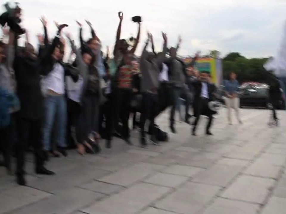 1ère partie FLASH MOB