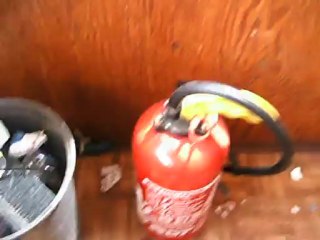 VOILA, C'EST CA L'HYGIENE DANS LES STANDS DU JARDIN D'ACCLIMATION !!!