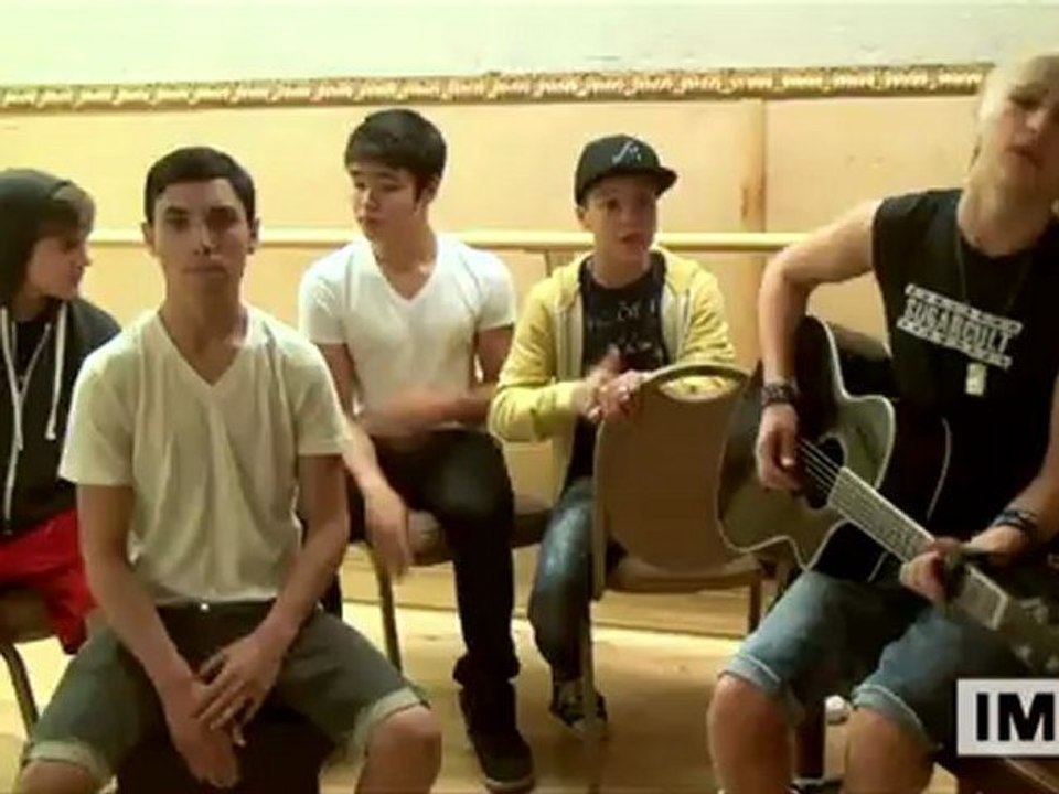 IM5 - "Dont Run Away" (Acoustic)